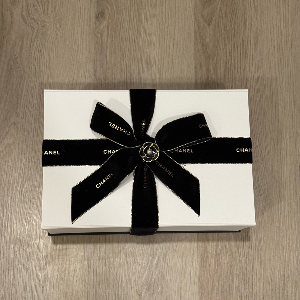 Chanel gift box